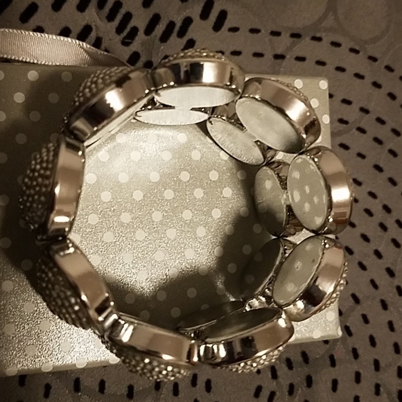 Braclet - Picture 2 of 2